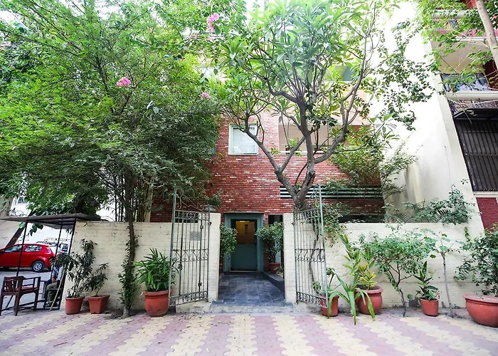 G 49 Bed & Breakfast New Delhi